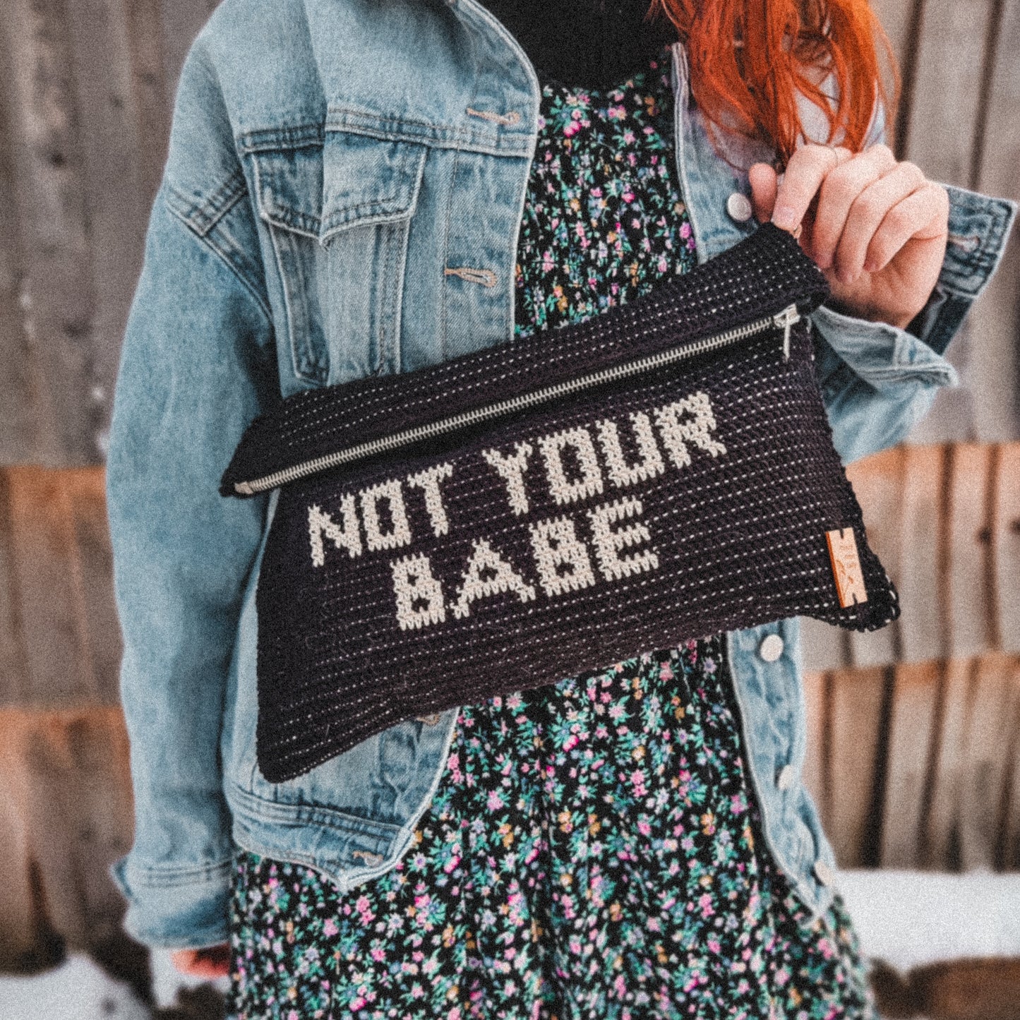 Ladattava PDF-ohje: NOT YOUR BABE-laukku